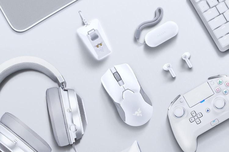 送客户电子产品,送客户电子产品什么好,我是一个业务员,请问送什么礼物给医生好呢?新奇一点的,让他(她)感觉很喜欢,水果这些谁都在送,太俗?