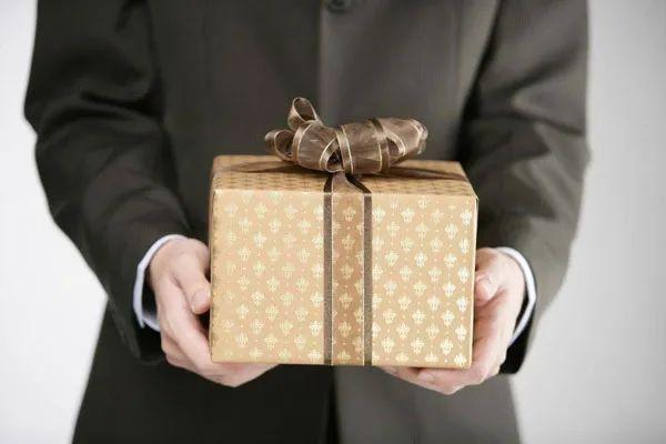 大些客户礼品,大些客户礼品有哪些,给客户送礼不能超过多少?