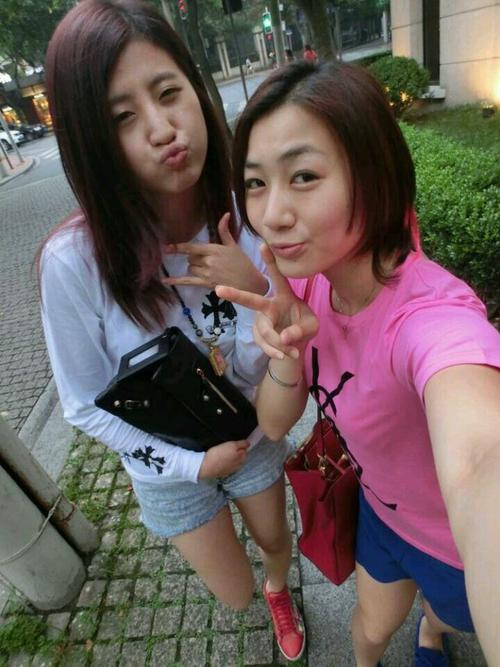 为客户送女友,为客户送女友礼物文案,外甥女出嫁姨妈可以送亲吗?