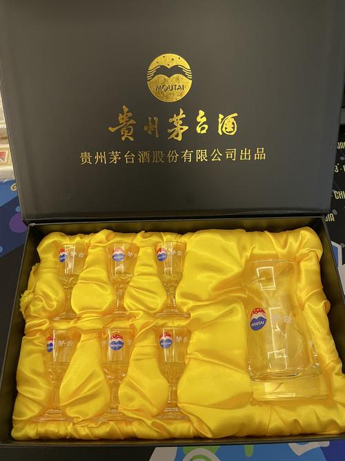 2020送客户礼品,2020年送客户的礼品,2020年的茅台送人合适不?