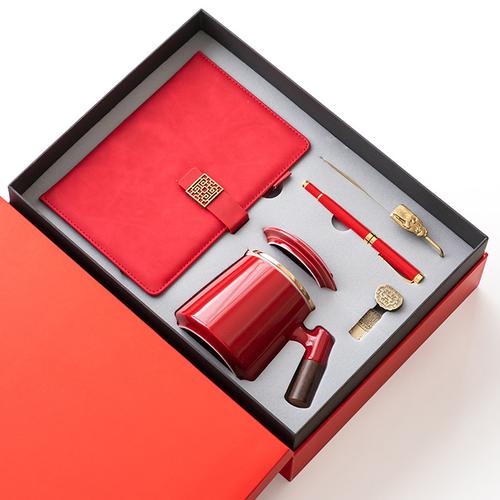 登记送客户礼品,登记送客户礼品怎么说,杭州情侣领证送什么礼物?