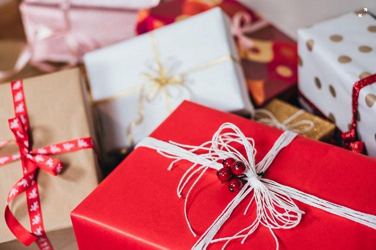 送给客户新年礼,送给客户新年礼物客户不回信息,春节后上班去拜访客户,一定要给红包吗,一般给多少合适?