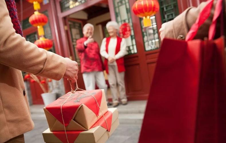 过年给客户送钱,过年给客户送钱怎么说,过年需要给客户包红包吗?或者还是买礼物好了?