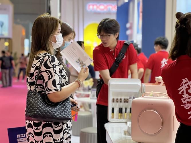 深圳礼品展的客户,深圳礼品展效果好吗,谁知道销售员主要从哪个软件寻找客户资源?