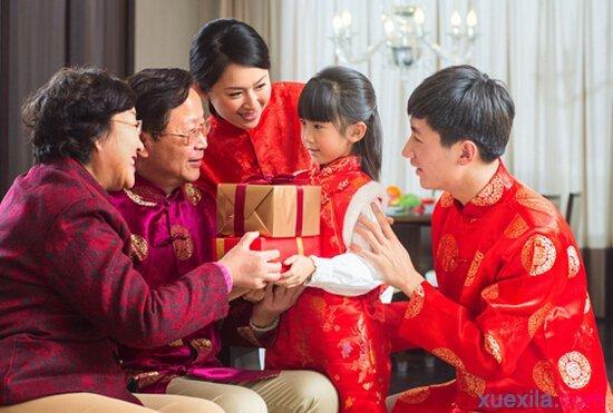 春节礼品女客户,春节礼品女客户送什么,过年是第一次去女友家,该给她爷爷奶奶买点什么?