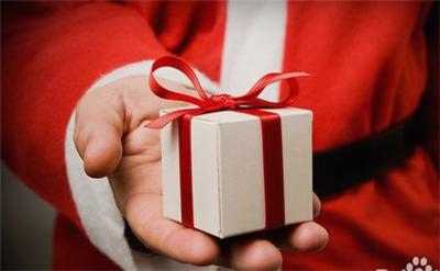 客户赠送礼品,客户赠送礼品怎么处理,我是跑业务的,给客户送礼有什么技巧?