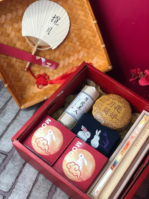 送客户礼品几箱最合适,,中秋节去姑姑家拿6箱礼少吗?