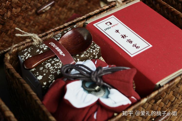客户送的伴手礼，，餐饮赠送伴手礼话术？