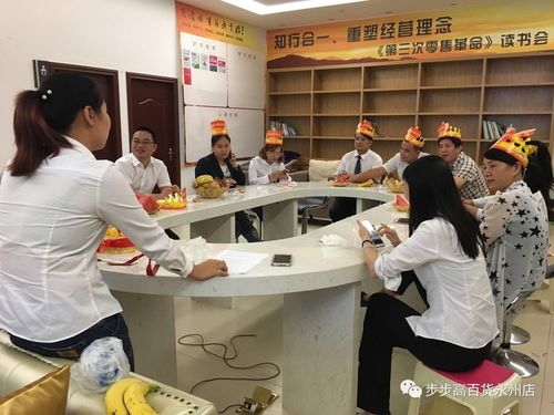 答谢客户的礼品语，答谢客户的礼品语句，客人给我们店留言,说我们的蛋糕非常好吃.我要怎么回复客人？