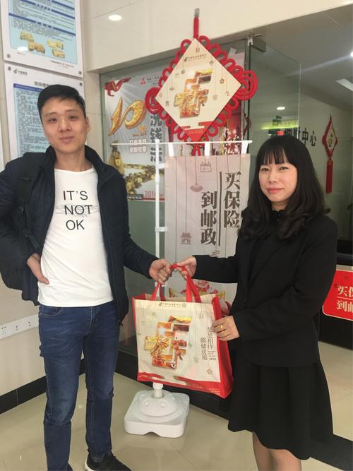 拜访大客户要带礼物吗，，送大客户什么礼物好？