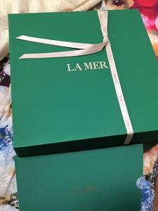 海蓝之谜客户生日礼品,海蓝之谜客户生日礼品有哪些,海蓝之谜专柜和官网哪个便宜?