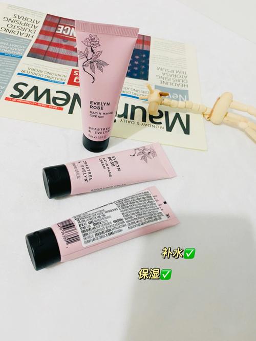 给女性客户送护手霜的信,给女性客户送护手霜的信怎么写,胶水粘在木地板上怎么消除?