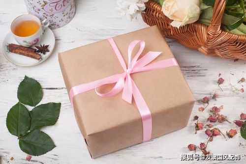 送给客户礼物怎样让他接受，送给客户礼物怎样让他接受，有人要让送东西应该怎么回复他？