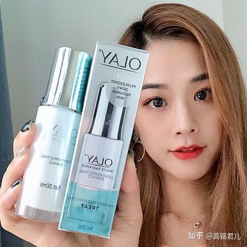 男人送女客户护肤品合适吗,男人送女客户护肤品合适吗知乎,女友生日买护肤品送给她好吗?