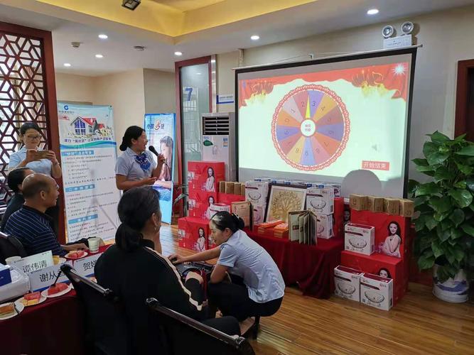 保险业务员客户主动要礼物,保险业务员送客户礼物合法吗,人寿保险回赠礼品怎么回事?