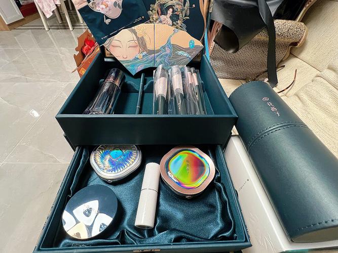 送老婆花西子,送老婆花西子套盒好吗,送老婆花西子