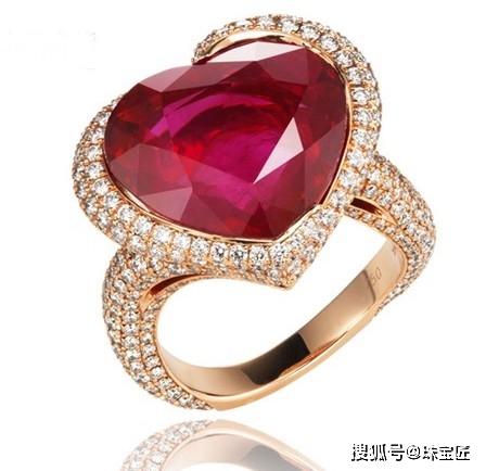 送老婆哪种宝石好,送老婆哪种宝石好一点,结婚16周年我该送老婆什么礼物好?