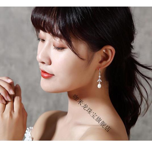 送女老婆耳环的意义,送女老婆耳环的意义是什么,男生送女生耳坠是什么意思?