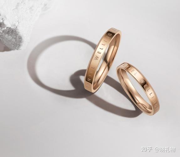 有男人送首饰给老婆,,喜欢给女友买首饰的男人心态?
