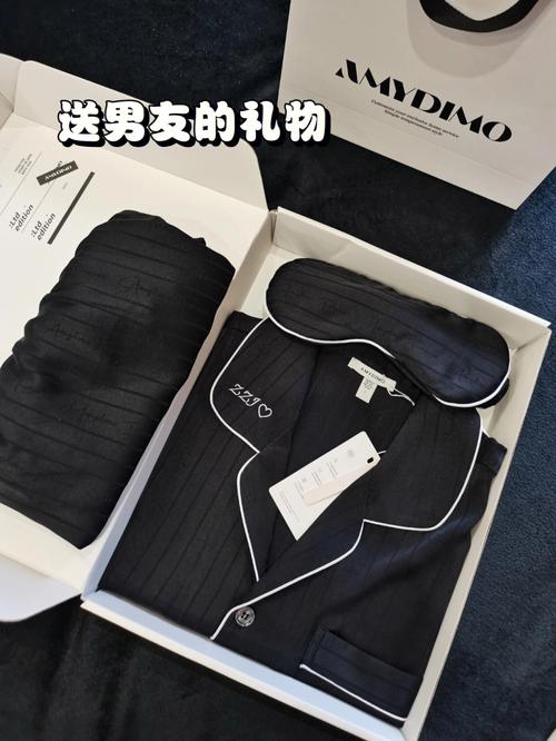 圣诞礼物送老婆视频同款,,登喜路牌子西服作为圣诞礼物送男友,会不会喜欢呢?