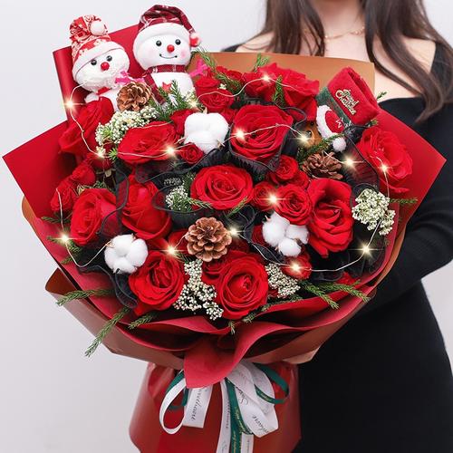 圣诞节送老婆玫瑰花可以吗,圣诞节送老婆玫瑰花可以吗女生,圣诞送什么花?
