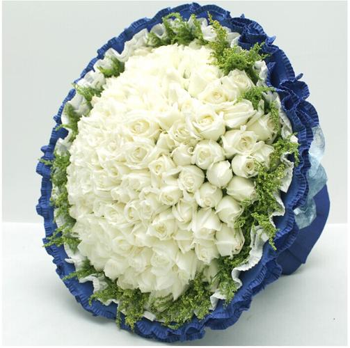 教师节送老师花,教师节送老师花送几朵,教师节送白玫瑰合适吗?