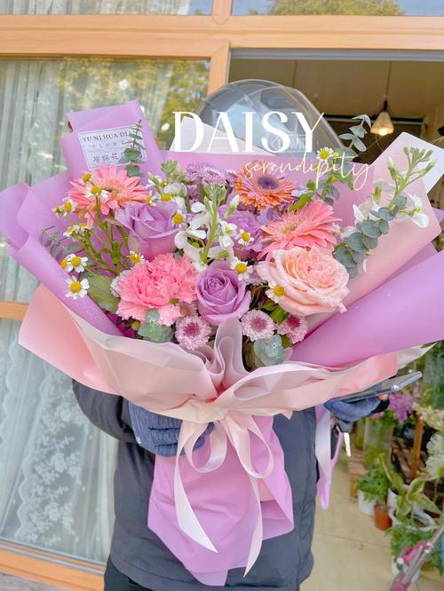 教师节送给老师的花束,教师节送给老师的花束怎么做,38妇女节送老师什么鲜花?