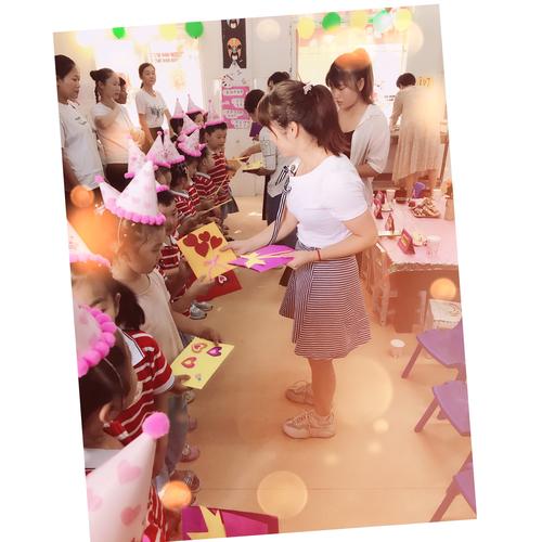 老师生日要送礼,老师生日要送礼物吗,给老师送食用油有什么说法吗?