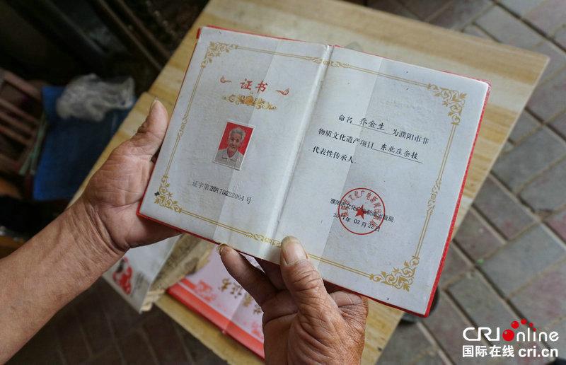 给女老师送礼技巧,,急,亲们帮忙,挂科拿不到毕业证给老师送钱,应该怎么送?
