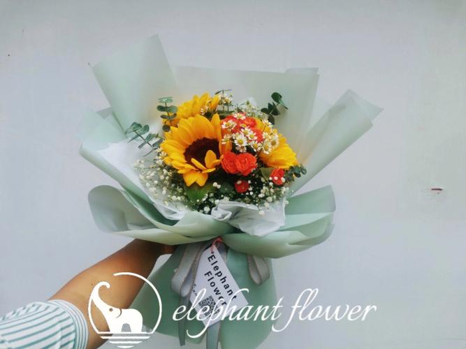 送老师花送几支,送老师花送几支好,一年级送老师向日葵送几枝?