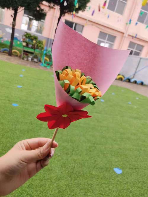 教师节送老师几多花,,幼儿园教师节送一份礼物还是三份?