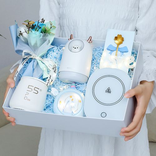 过节送女客户什么礼物，过节送女客户什么礼物合适，过节送礼一般送女领导什么礼物为好呢？
