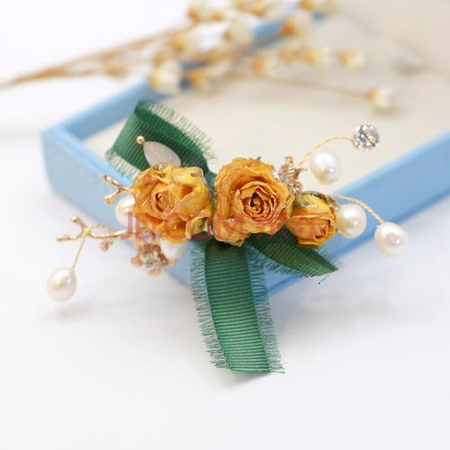 教师节送老师胸针合适吗，，永生花除了用作装饰，还有其他用途吗？