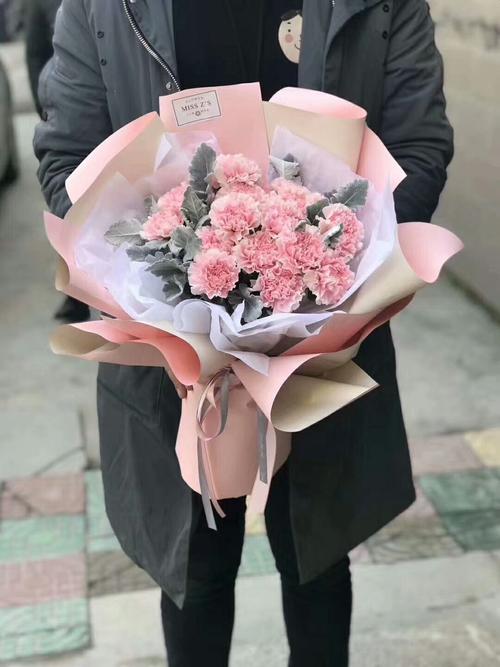 母亲节送老师花好不好,,应该送老师什么花呢?