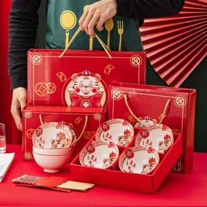 新年礼物送什么客户，新年礼物送什么客户比较好，银行新年送什么礼品给客户？