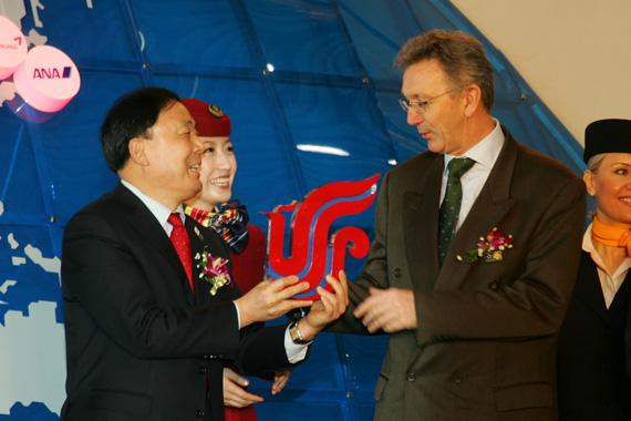 送什么礼物给老客户，送什么礼物给老客户比较好，如何维护老客户？