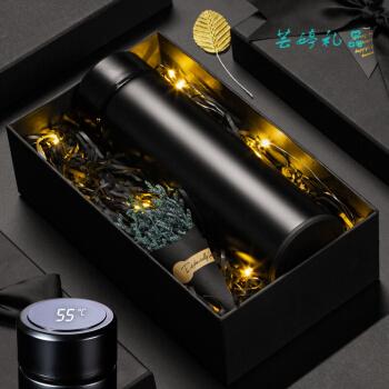 送礼物给老师送灯好不好，送礼物给老师送灯好不好呢，师生之间送杯子的含义是什么？
