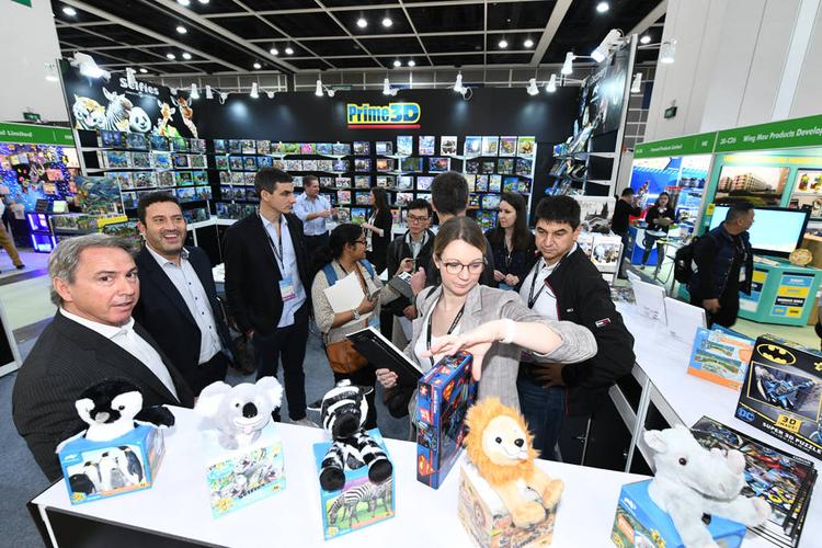 展会送客户礼品送什么好,展会送客户礼品送什么好呢,线下cos委托可以送什么礼物?