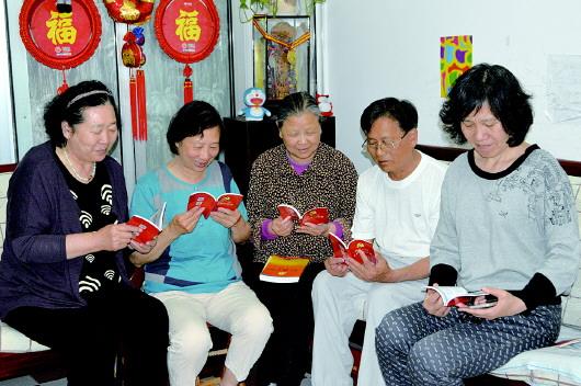 客户是退休干部送什么,客户是退休干部送什么礼物,退休人员订阅什么报刊好?