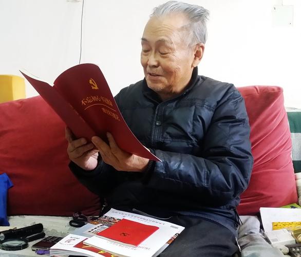 客户是退休干部送什么,客户是退休干部送什么礼物,退休人员订阅什么报刊好?