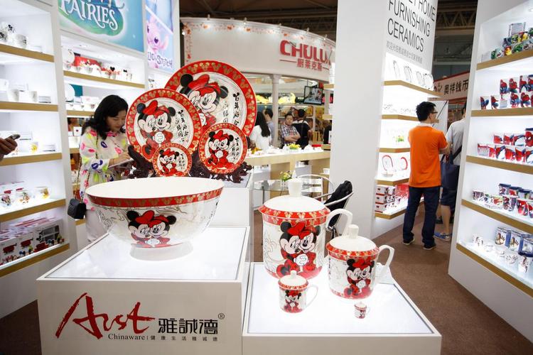 中国礼品展，中国礼品展览会，成都世纪城礼品展有礼品送吗？