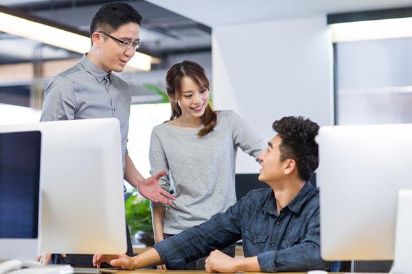 客户是IT人员送什么礼物合适,it客户专员,对于长时间在电脑前工作的人送什么礼物最好?