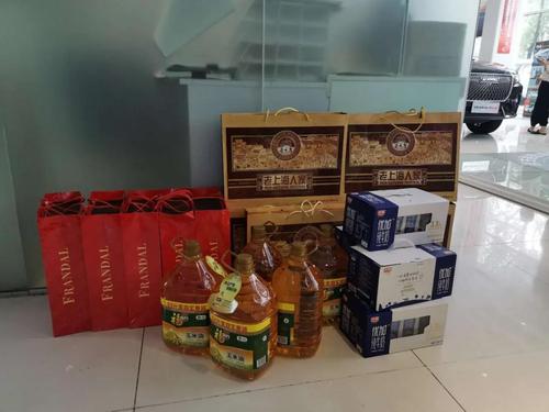 拜访送客户什么礼品比较好,拜访送客户什么礼品比较好呢,要去拜访一位很重要的客户,打算买一件比较实用的小礼品,不知道选什么的好?