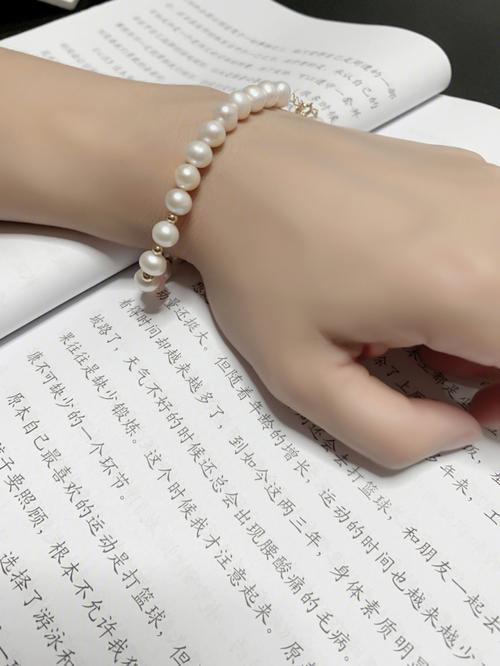 送老婆什么手链好,送老婆什么手链好呢,送老婆什么礼物最有意义排行榜?