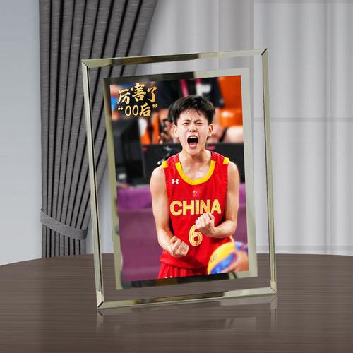 照片定制礼品，照片定制礼品有哪些，礼品定制是什么意思？