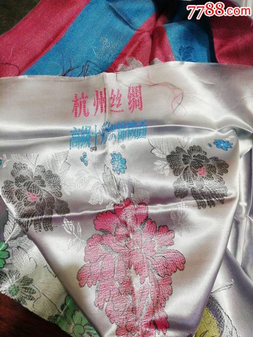 杭州丝绸礼品,杭州丝绸礼品有哪些,杭州本地人买丝绸攻略?