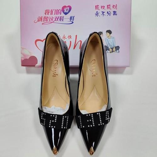 情人节送老婆鞋子好吗,情人节送老婆鞋子好吗女生,情人节买鞋好不好?
