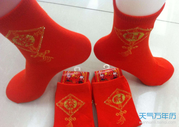本命年送老婆什么好,本命年送老婆什么好呢,老婆本命年祝福语?