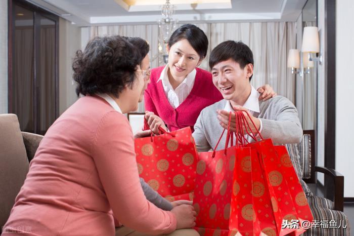 回老婆家什么礼物好,回老婆家什么礼物好呢,我离婚了,给前妻买什么礼物?
