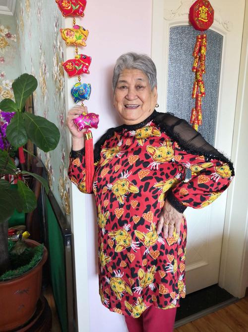 送老婆婆什么东西好,送老婆婆什么东西好呢,送什么礼物给70多岁的老太太?